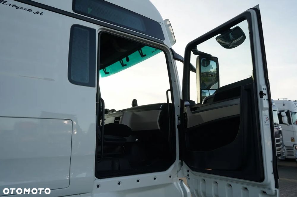 MAN TGX 18.470 / LOW DECK / MEGA / REGULOWANE SIODŁO / 2020 ROK / NAVI - 36