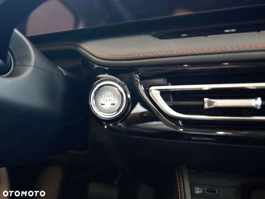 MG HS Hybrid+ - 12