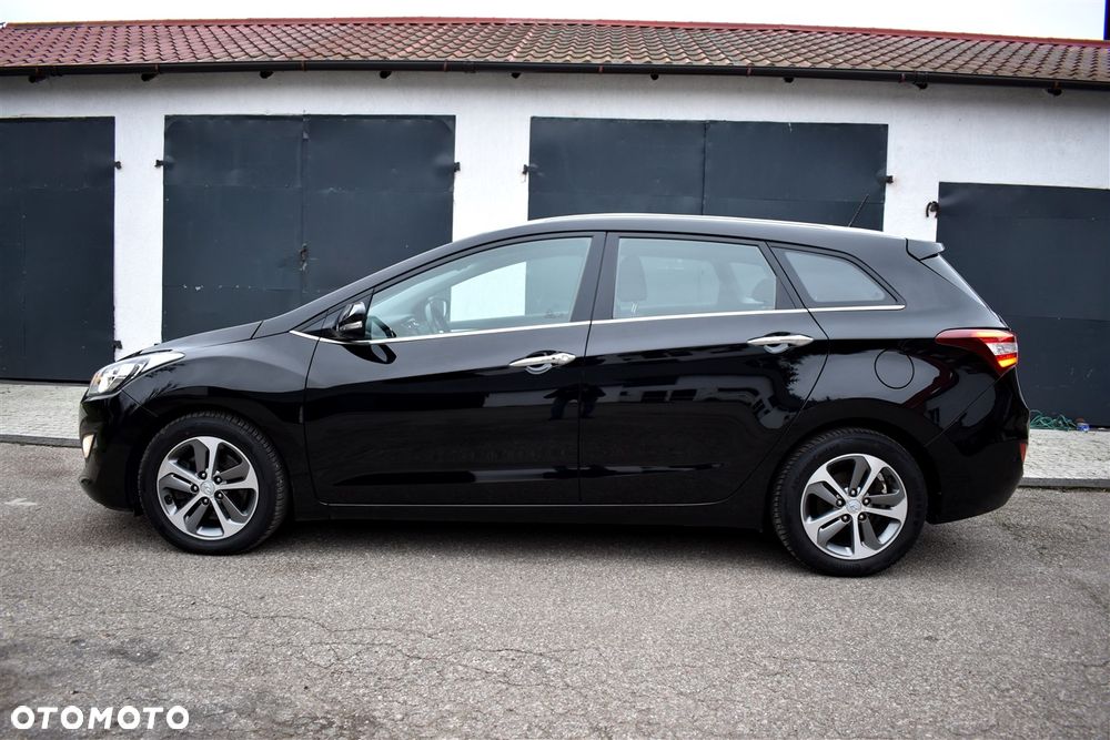 Hyundai i30 i30cw 1.6 CRDi Automatik Trend - 5