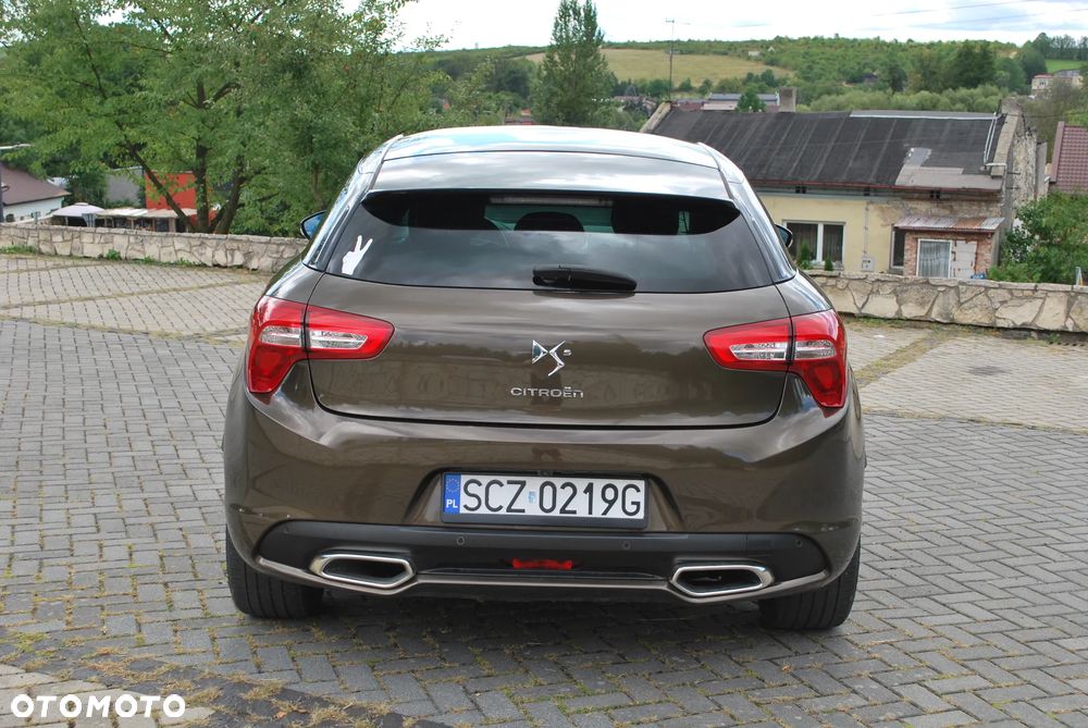 Citroën DS5 HDi 165 SoChic - 6