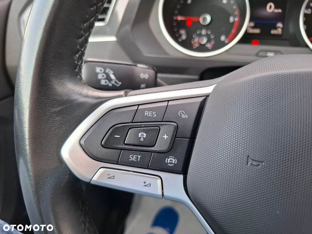 Volkswagen Tiguan 2.0 TDI SCR Urban Sport - 19