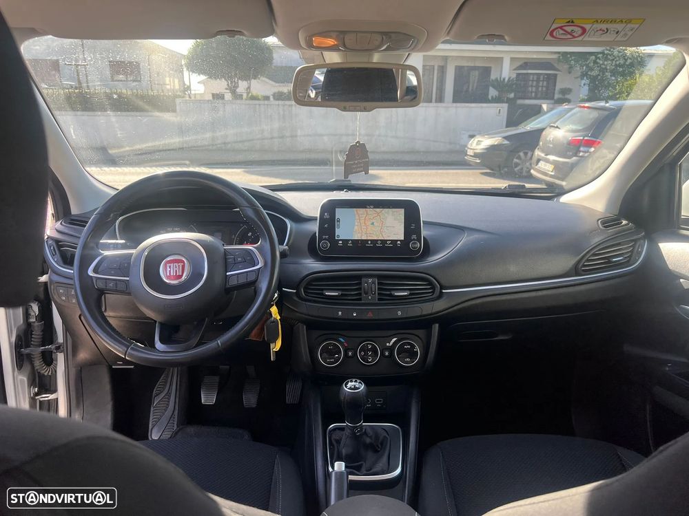 Fiat Tipo Station Wagon 1.3 M-Jet Lounge - 14