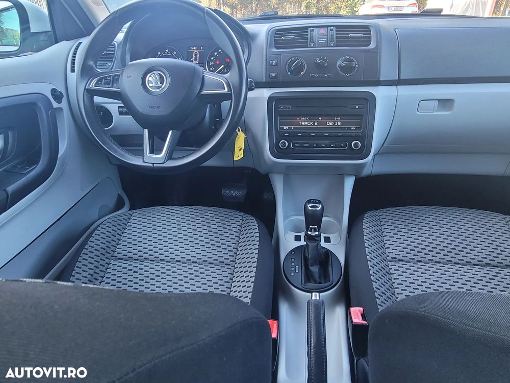Skoda Fabia - 8