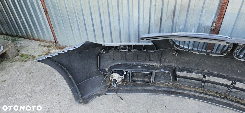 BMW 5 E60 E61 2003-2007 Kompletny zderzak przód Zderzak przedni pod czujniki parkowania PDC XENON spryskiwacze  KOLOR Silbergrau - 31