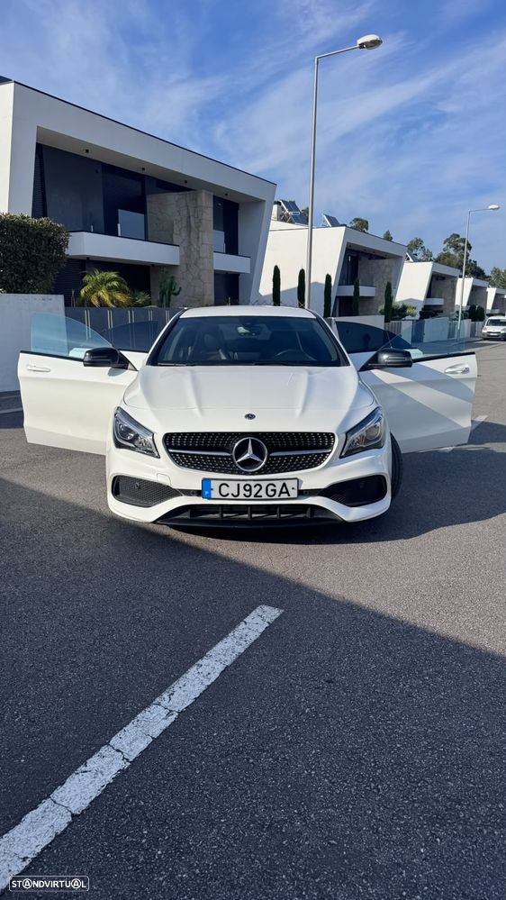 Mercedes-Benz CLA 180 AMG Line - 11