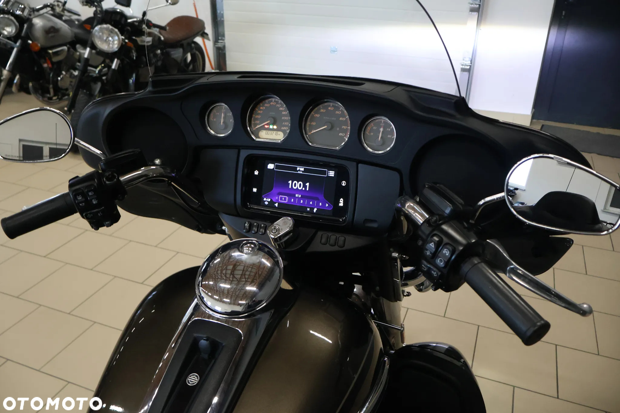 Harley-Davidson Touring Electra Glide - 5
