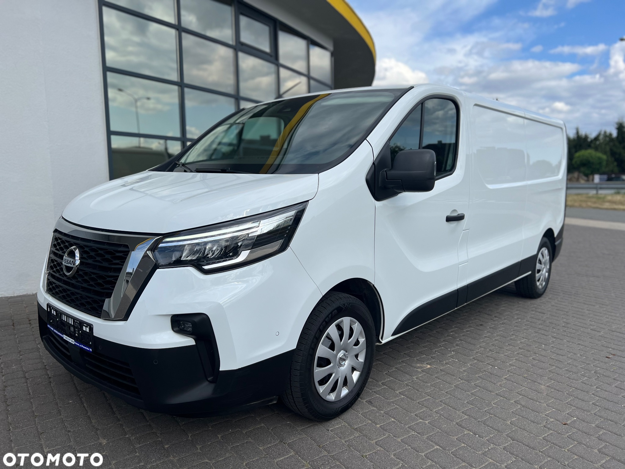 Nissan PRIMASTAR L2H1 - 21