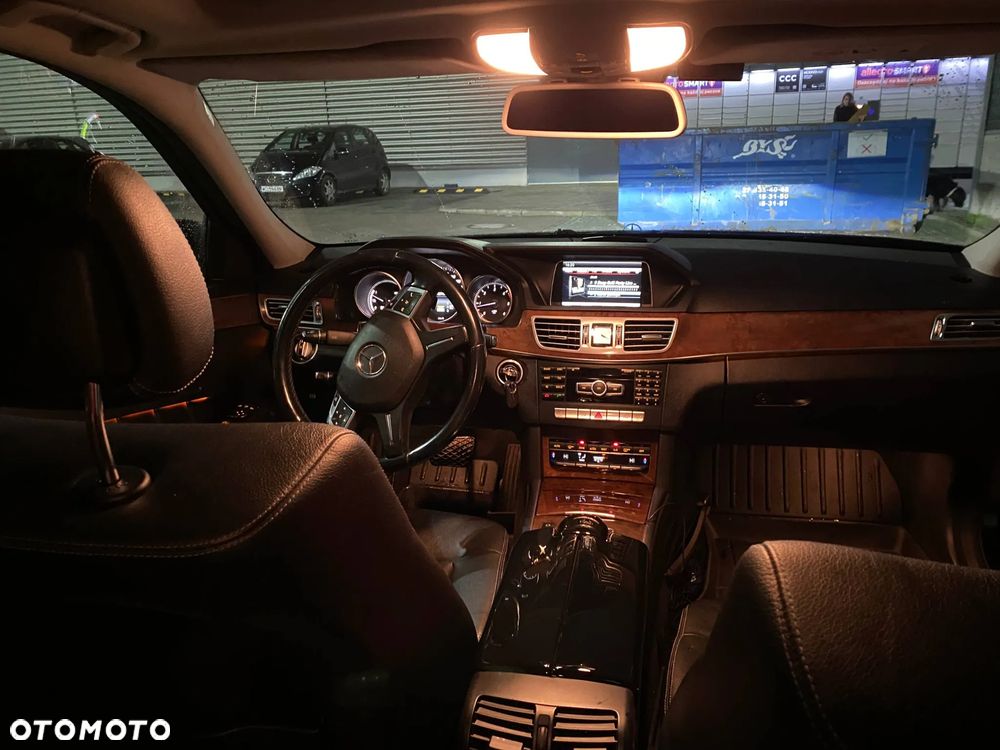 Mercedes-Benz Klasa E - 8