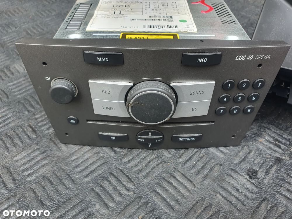 OPEL ZAFIRA B RADIO 13188469 CDC 40 OPERA + WYŚWIETLACZ  13111163 - 2