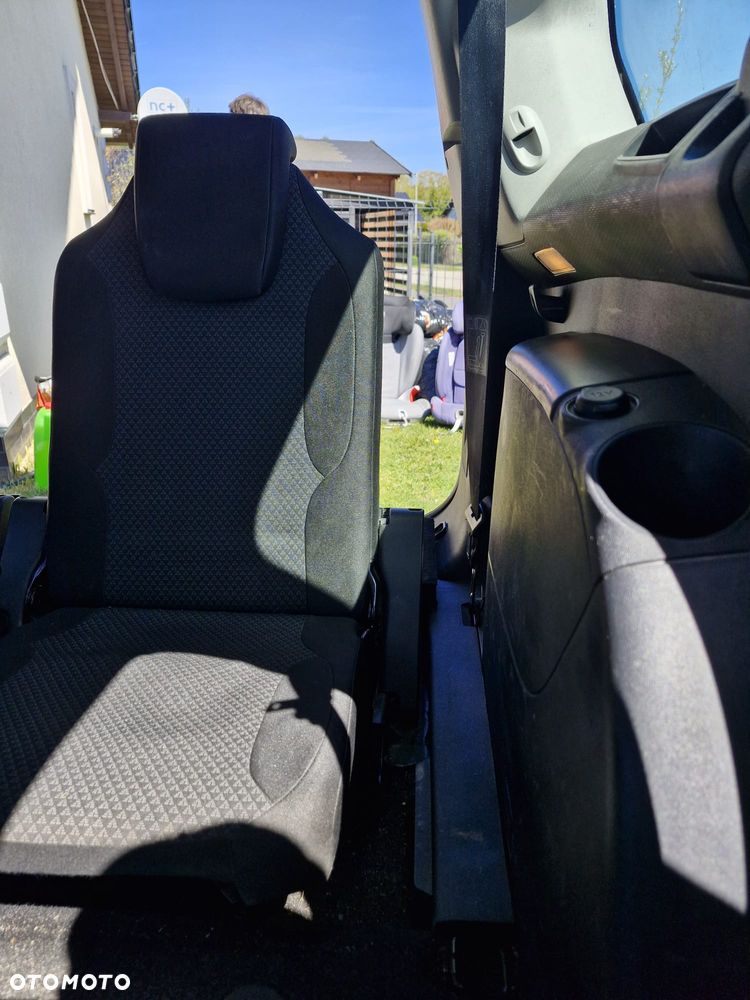 Citroën C4 Grand Picasso 1.6 HDi SX - 16