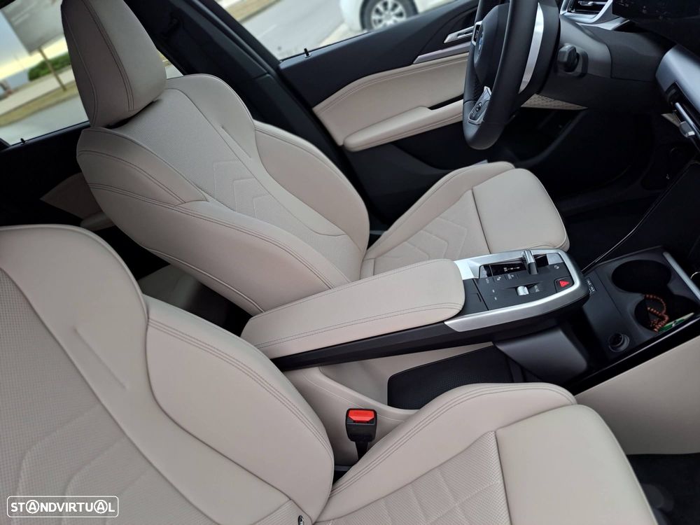 BMW 214 Active Tourer - 3