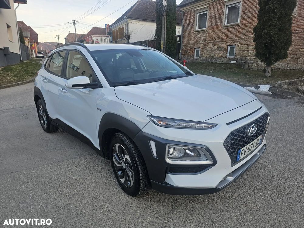 Hyundai KONA - 3