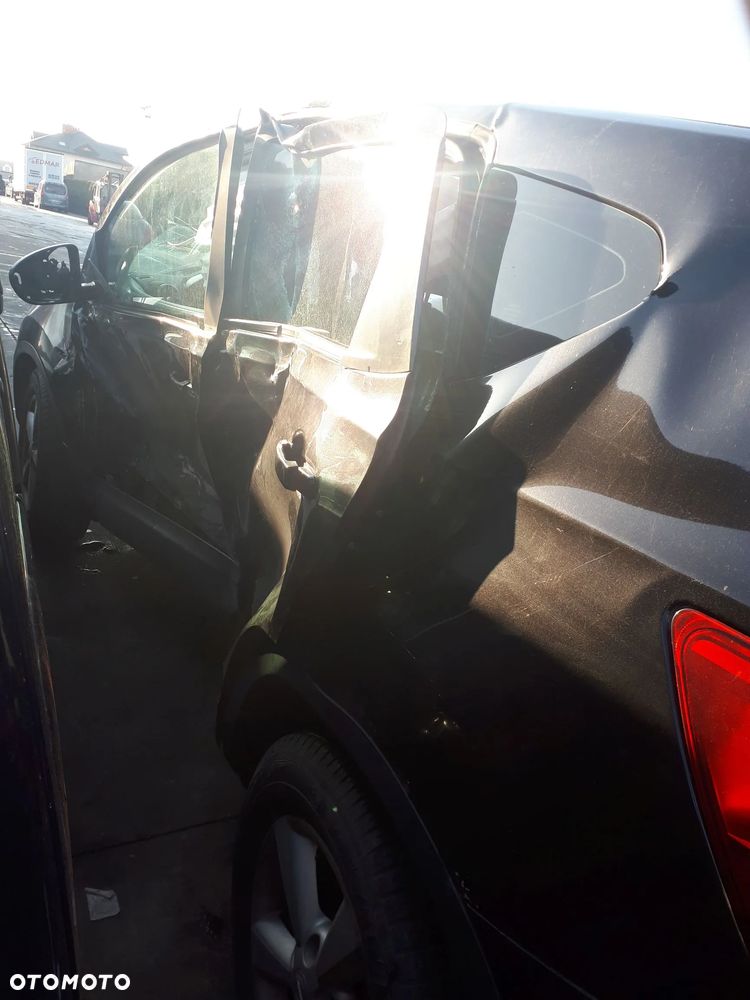 NISSAN QASHQAI J10 2.0 16V 06-09 SKRZYNIA BIEGÓW 2WD - 16