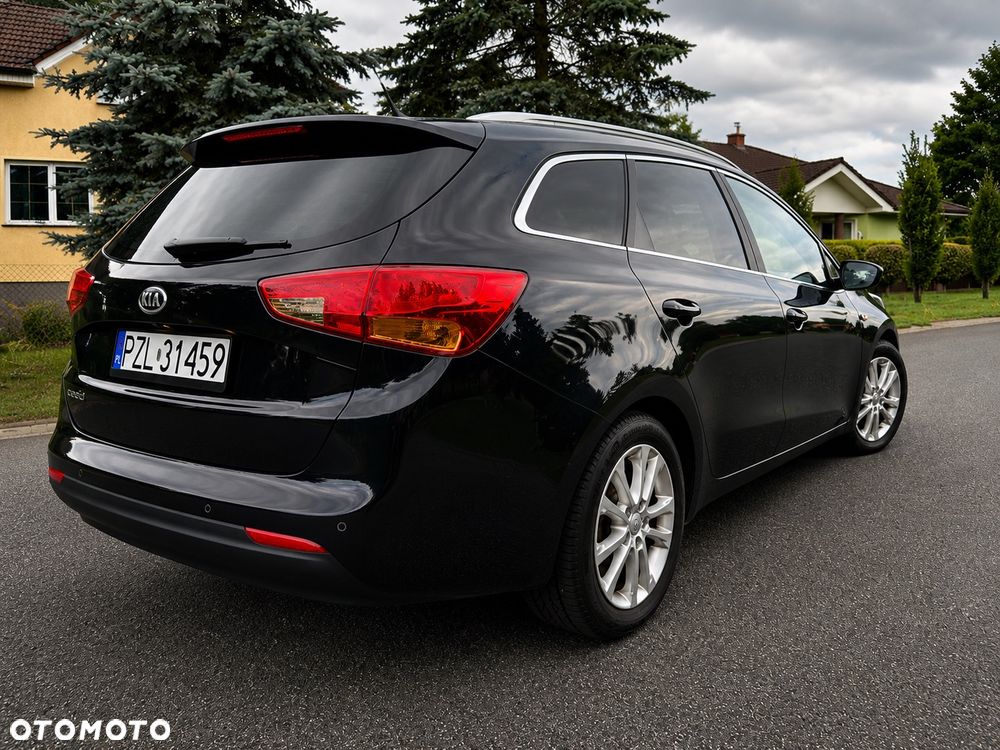 Kia Ceed 1.4 CVVT Dream-Team Edition - 9