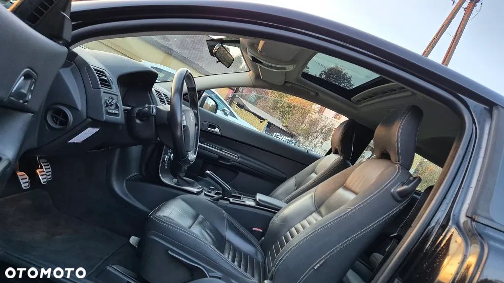 Volvo C30 D4 R-Design - 12