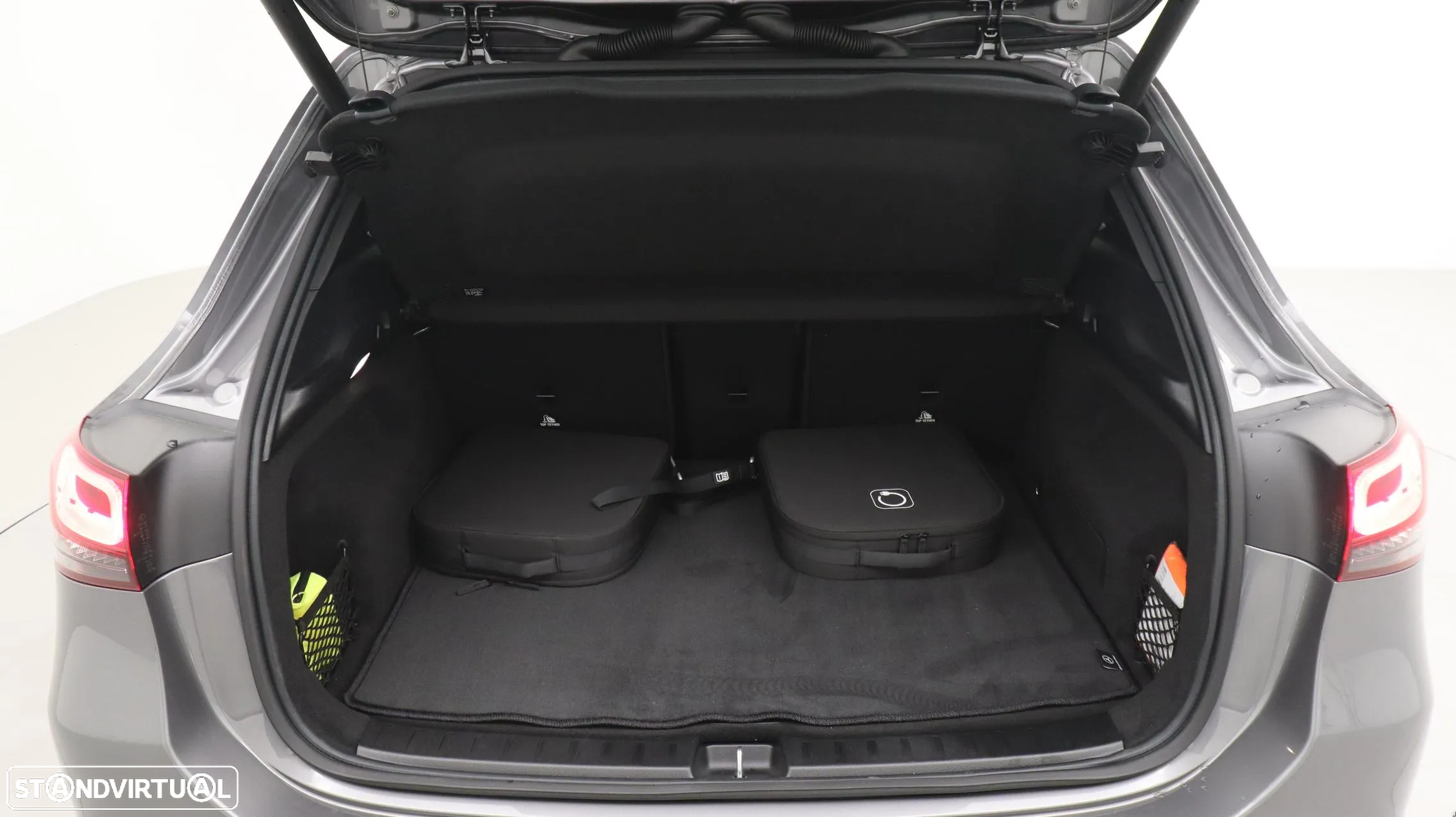 Mercedes-Benz EQA 250 Progressive - 28