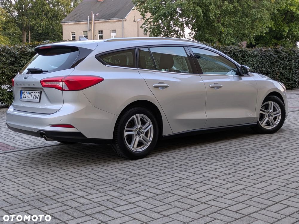 Ford Focus 1.5 EcoBlue Start-Stopp-System COOL&CONNECT DESIGN - 5