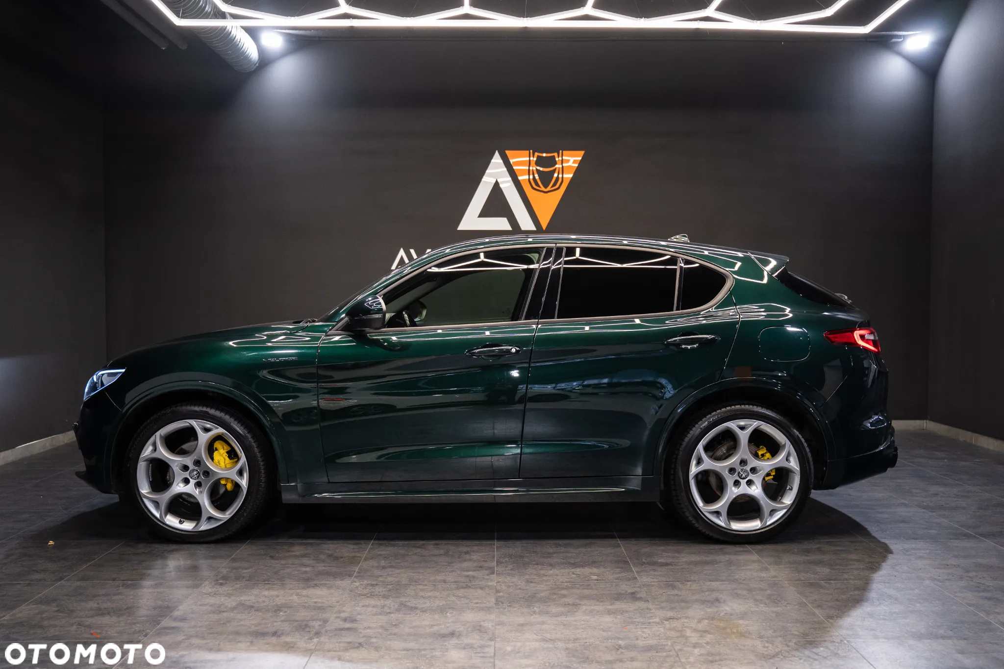 Alfa Romeo Stelvio 2.0 Turbo 16V AT8-Q4 Veloce - 4