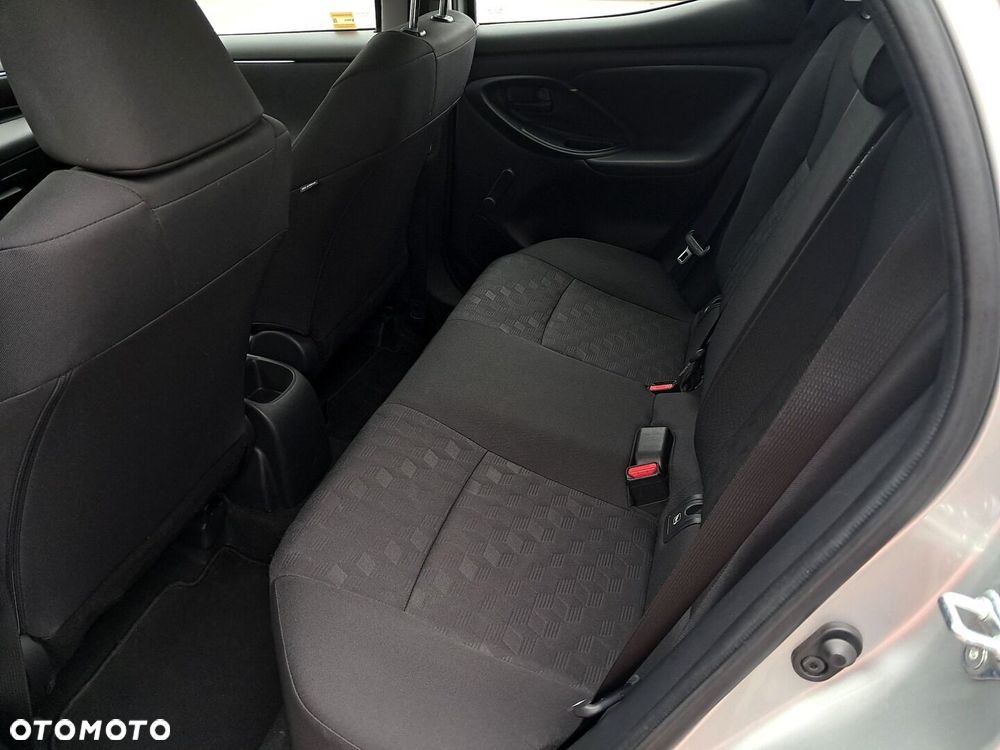 Toyota Yaris 1.5 Active - 12