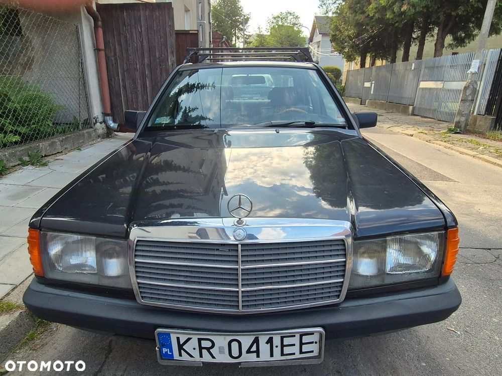 Mercedes-Benz W201 (190) - 3