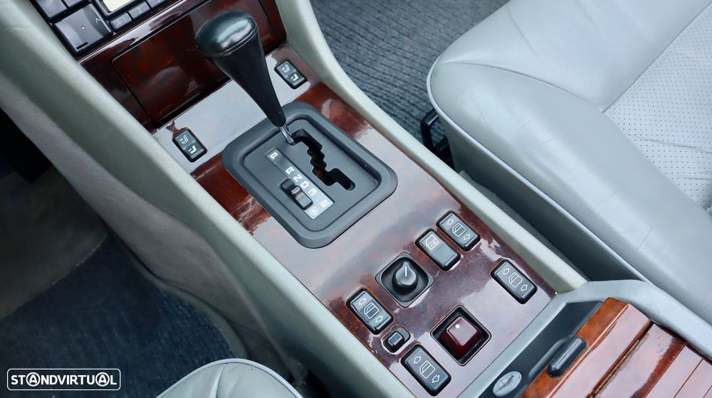 Mercedes-Benz E 220 - 51