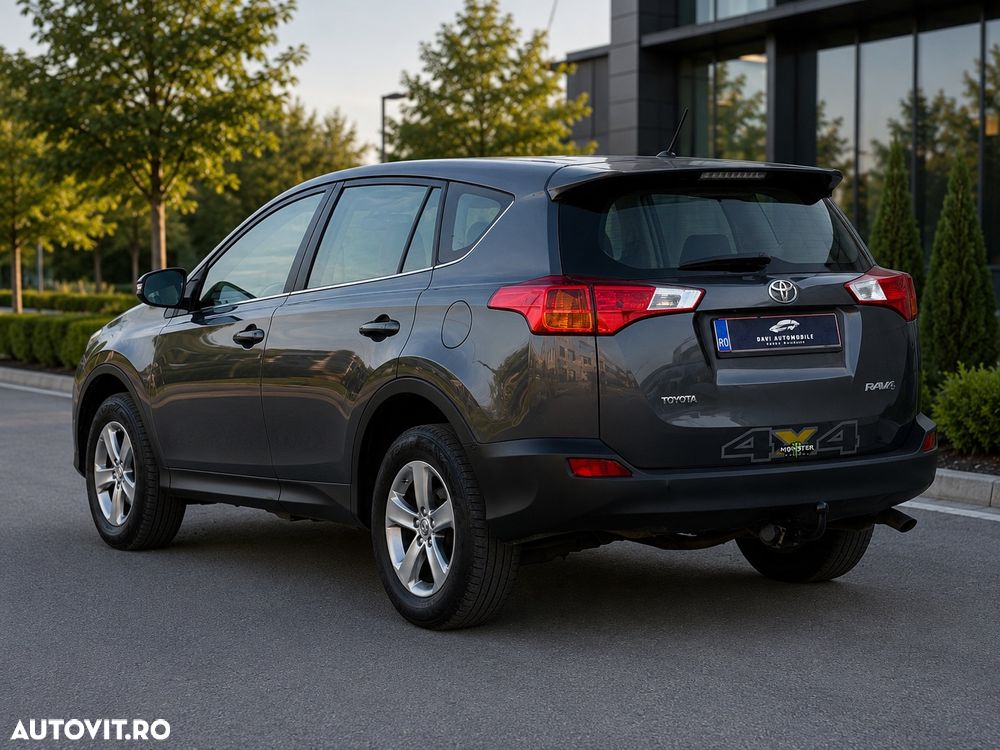 TOYOTA RAV4 2015 — imagine 3