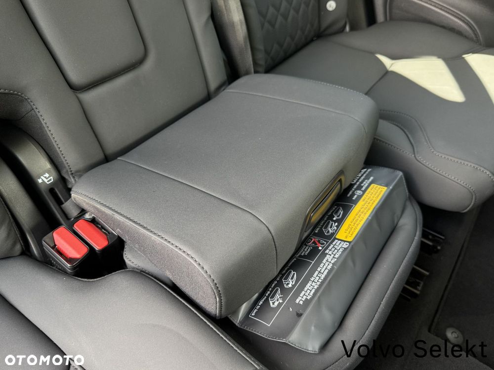 Volvo XC 90 - 13