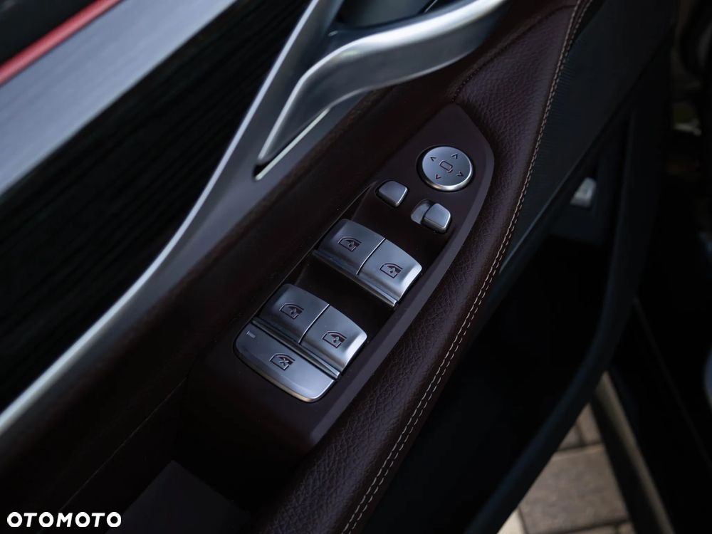 BMW Seria 7 730d xDrive mHEV sport - 23