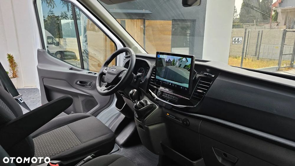 Ford Transit - 17