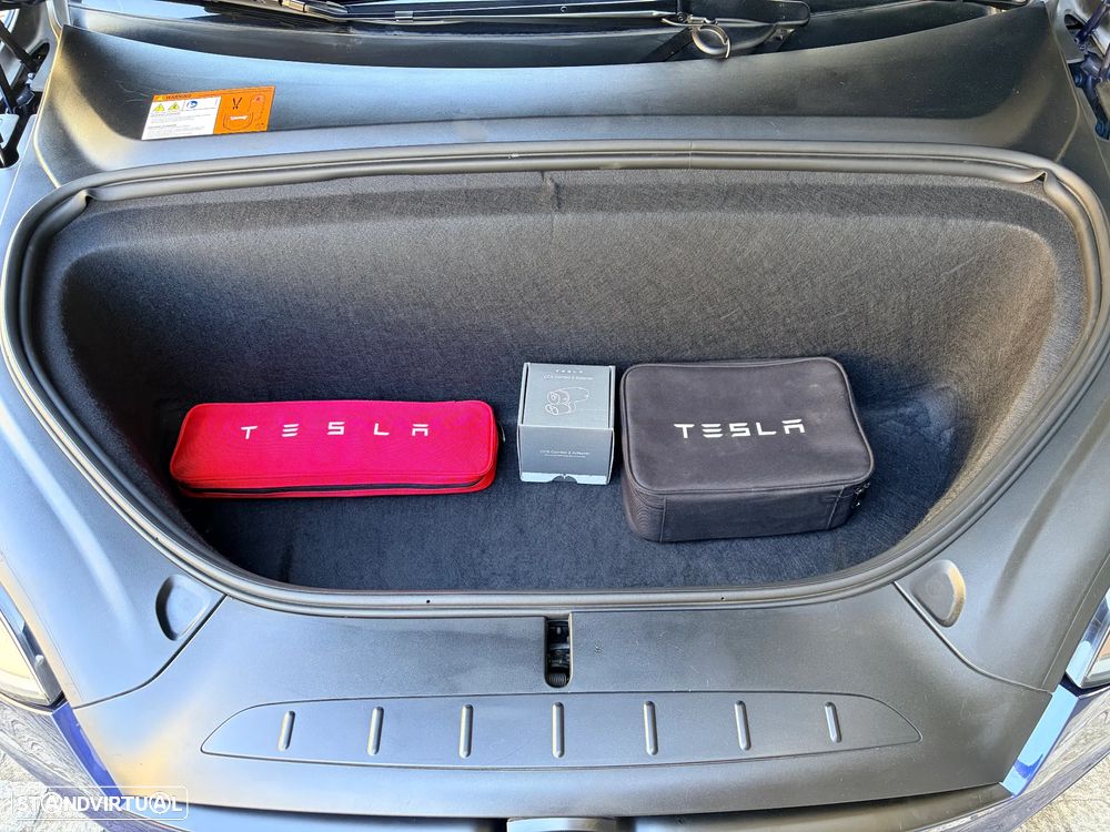 Tesla Model X P100D - 44