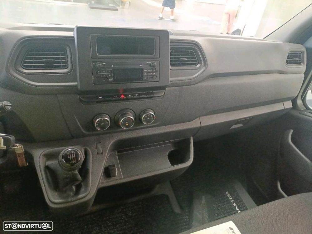 Renault Master 2.3 BLUE DCI 135HP L3H3 3.5T C/IVA - 4