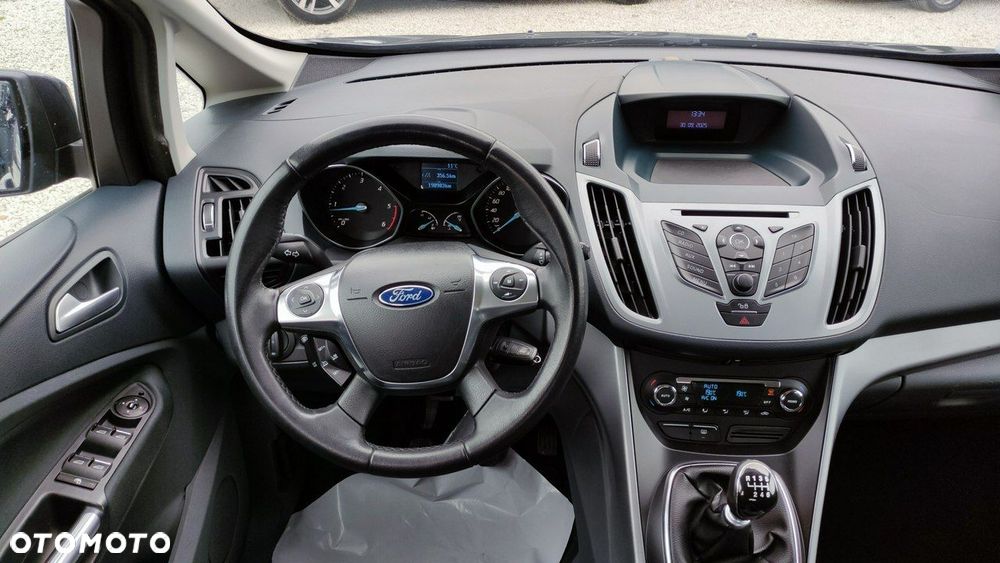 Ford Grand C-MAX - 26