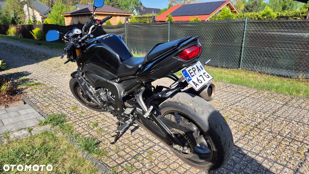 Yamaha FZ8 - 7