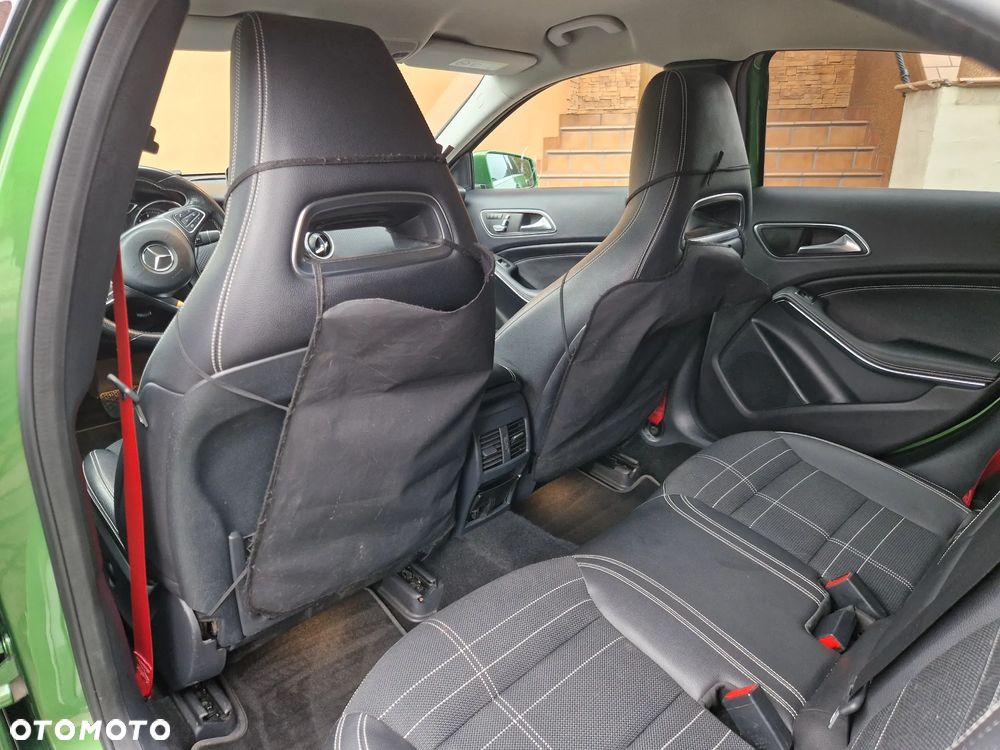 Mercedes-Benz Klasa A 200 7G-DCT - 30