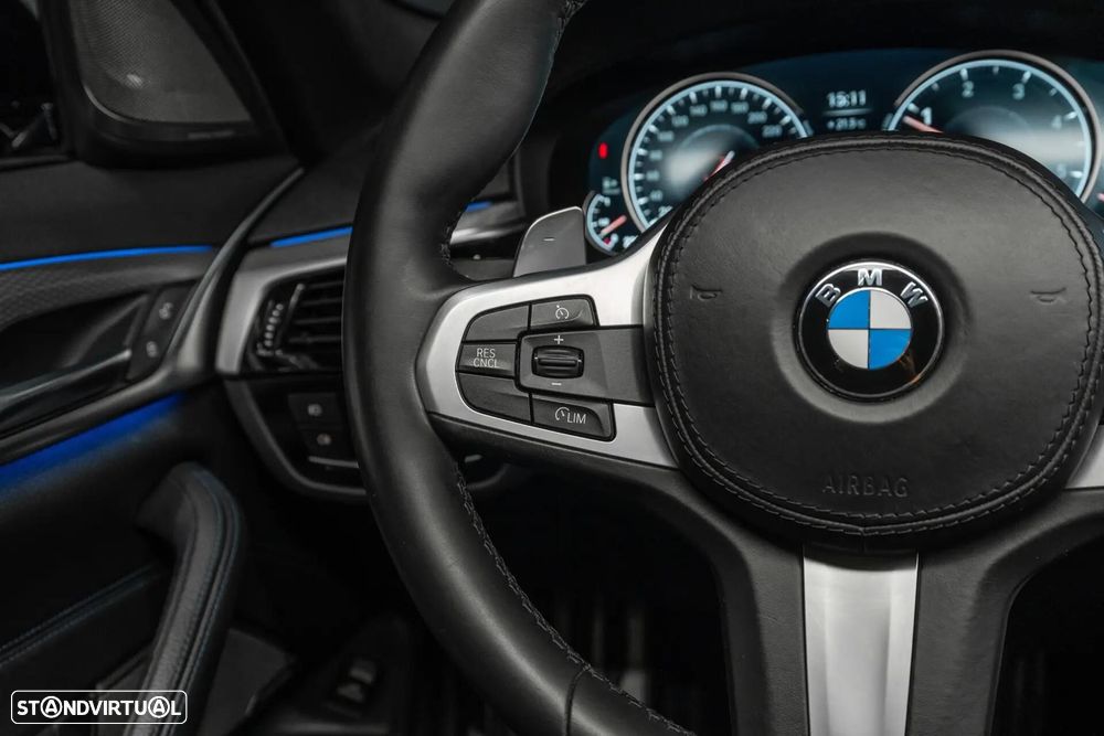 BMW 520 d Pack M Auto - 11