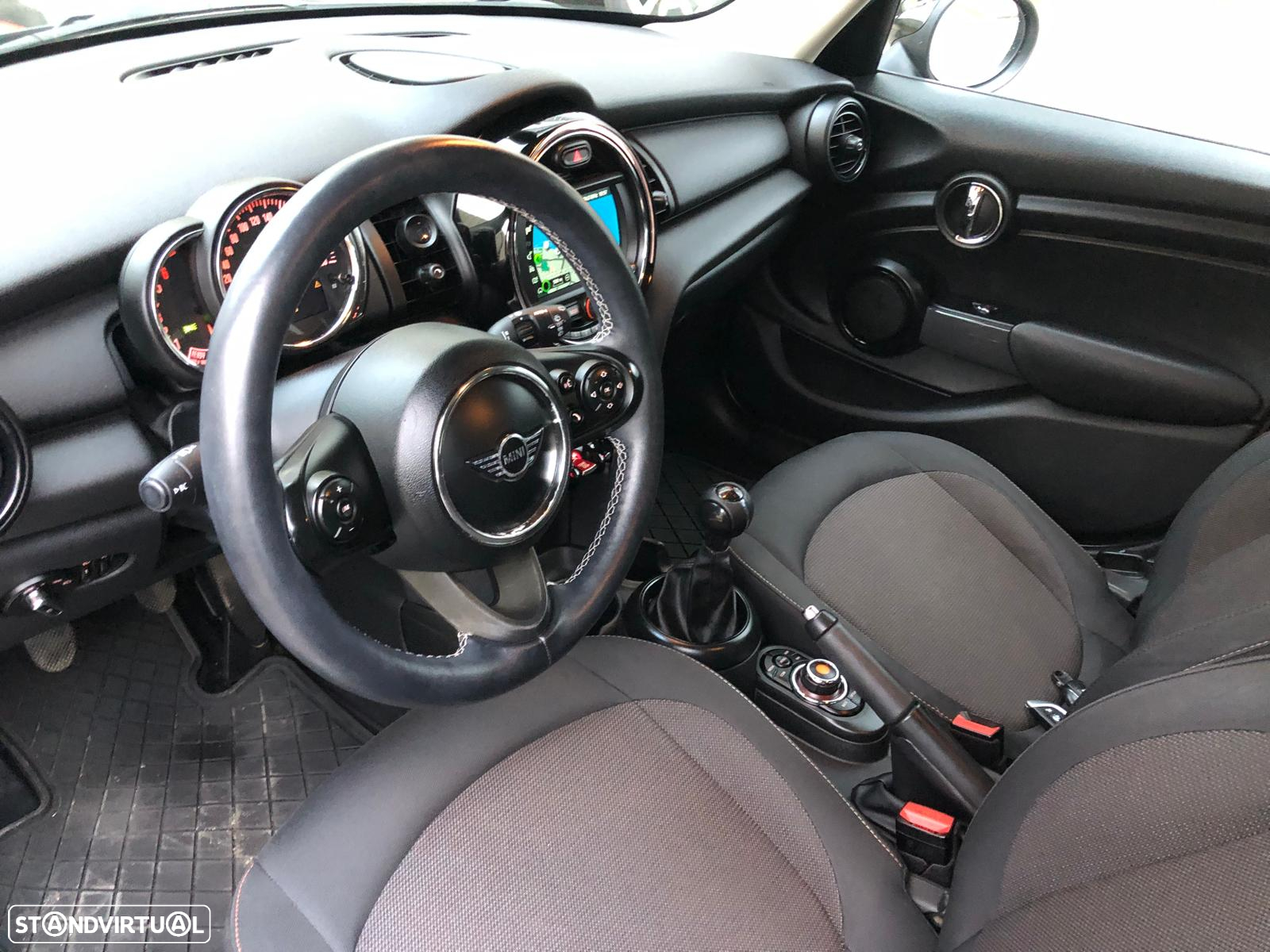 MINI 5 Portas One D - 20