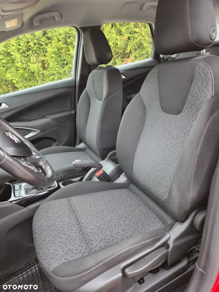 Opel Crossland X - 9