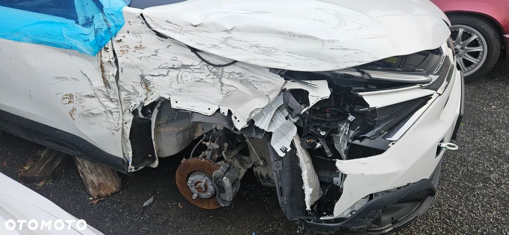 Citroën C4X PureTech 100 Stop&Start FEEL - 4