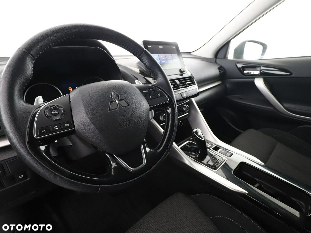 Mitsubishi Eclipse Cross Plug-In Hybrid 4WD Basis - 14