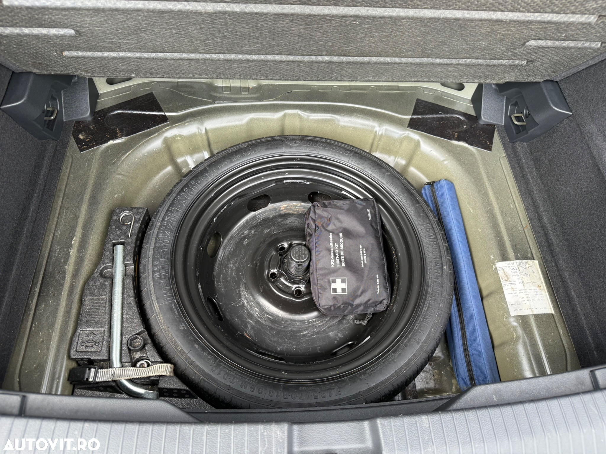 Volkswagen T-ROC 2.0 TDI SCR DSG ACTIVE - 31