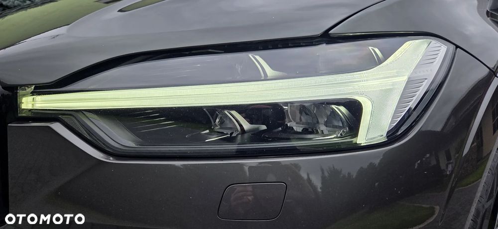 Volvo XC 60 B4 D Ultimate Dark - 14
