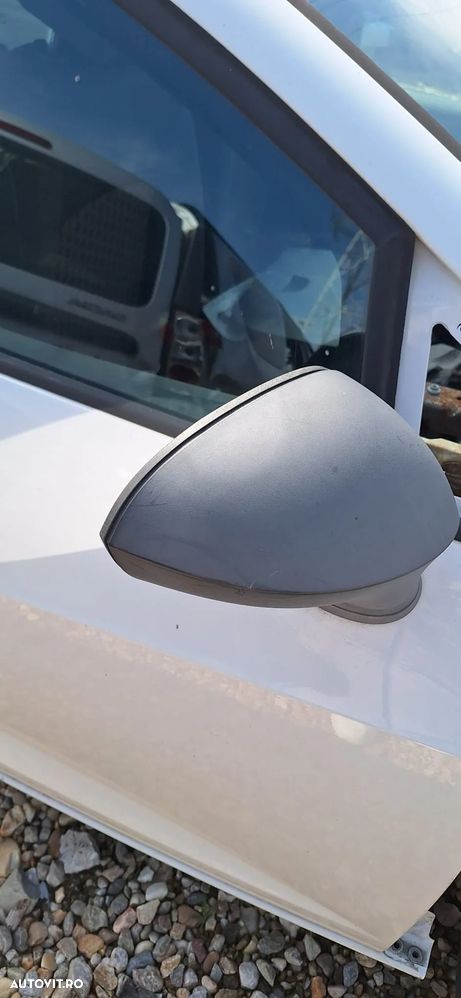OGLINDA DREAPTA SEAT IBIZA AN 2009 - 2