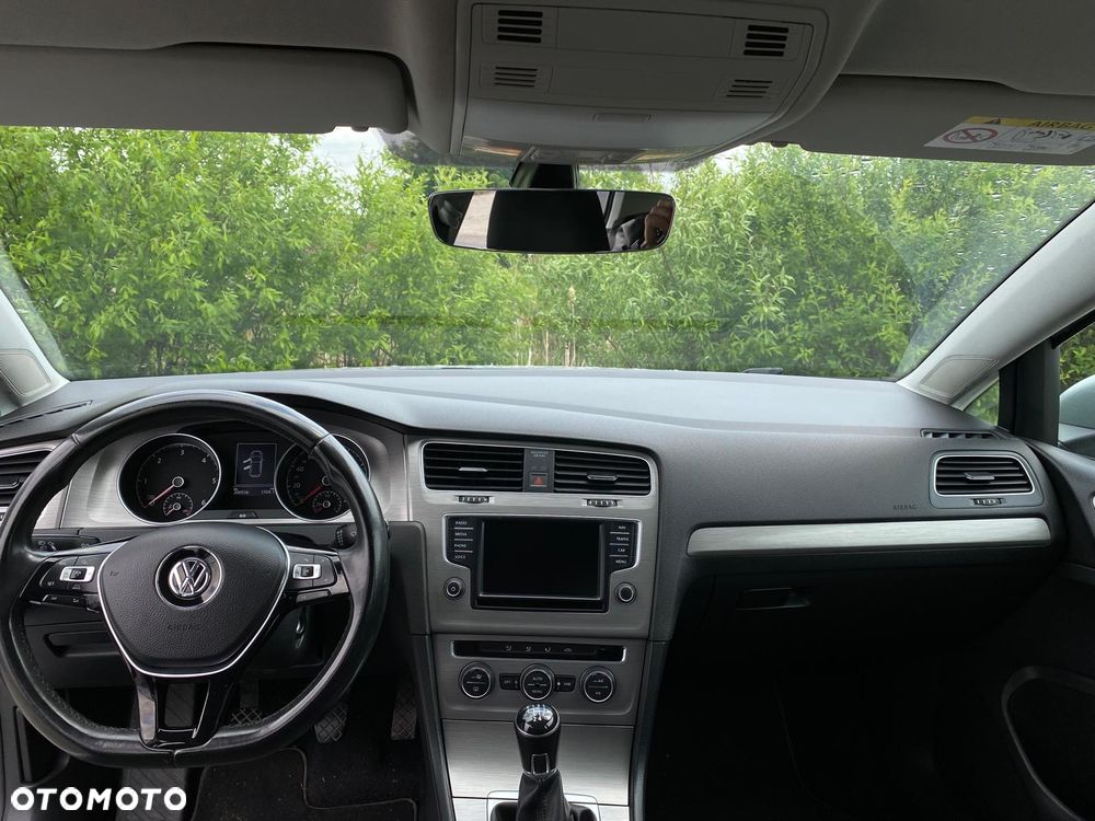 Volkswagen Golf 1.6 TDI BlueMotion Technology Comfortline - 8