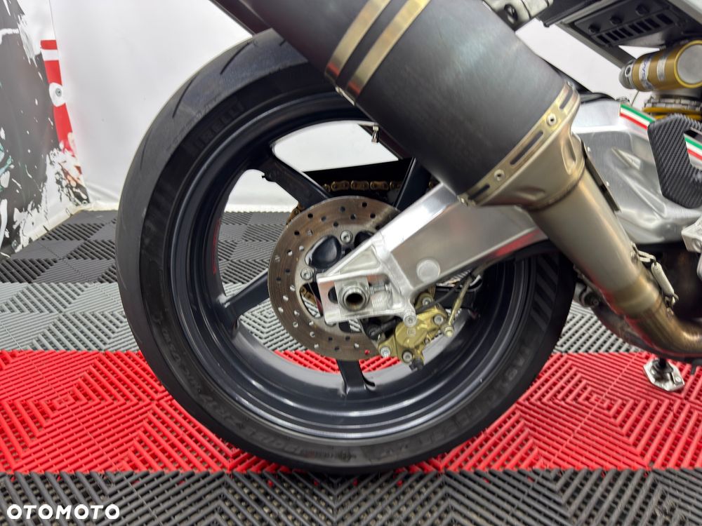 Aprilia RSV - 32