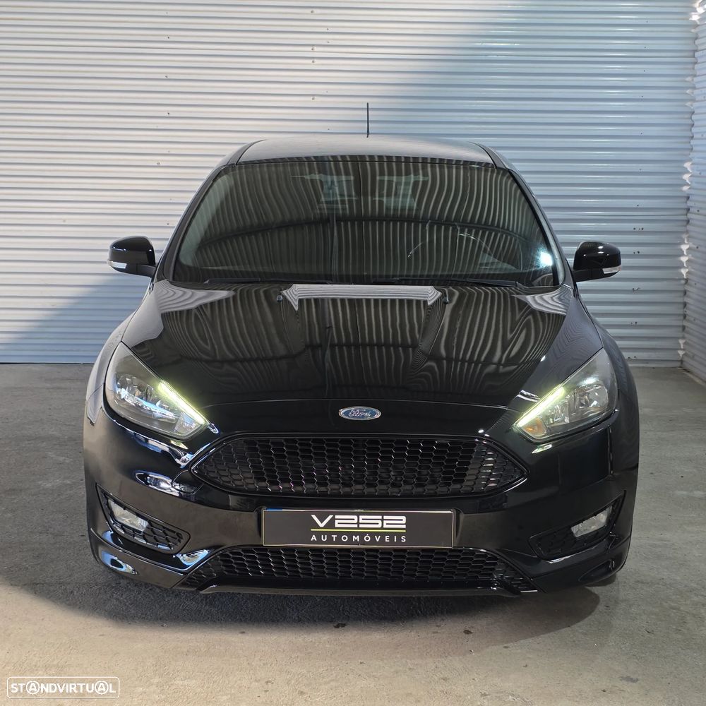 Ford Focus SW 1.5 TDCi EcoBlue ST-Line - 2