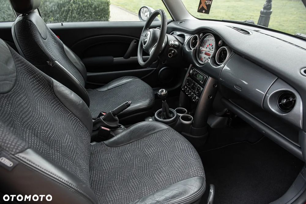 MINI ONE Standard - 19