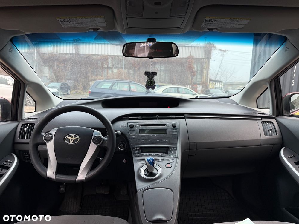 Toyota Prius - 8