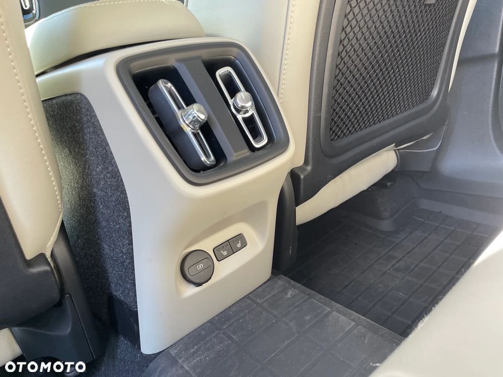 Volvo XC 40 B5 B AWD Ultimate Bright - 14