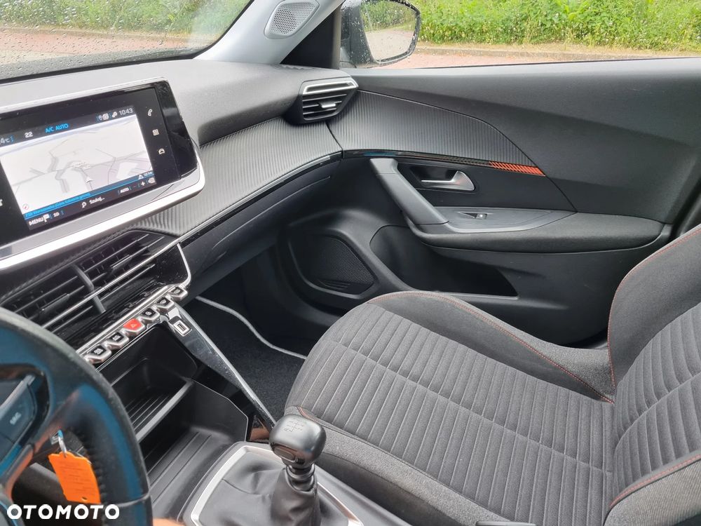 Peugeot 2008 - 23