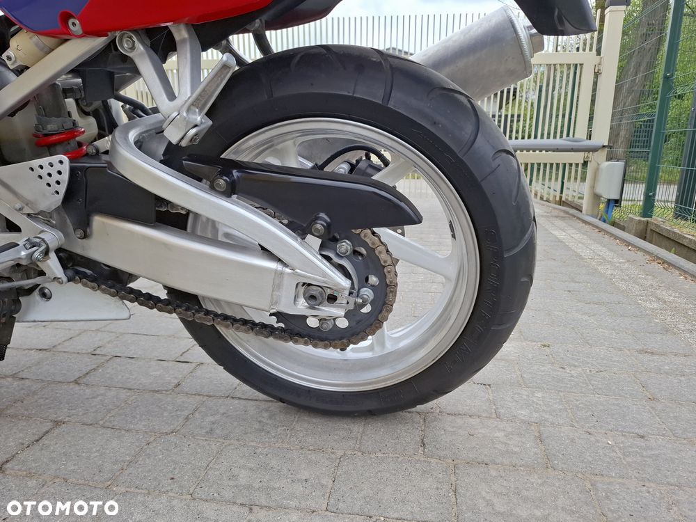 Honda CBR - 37